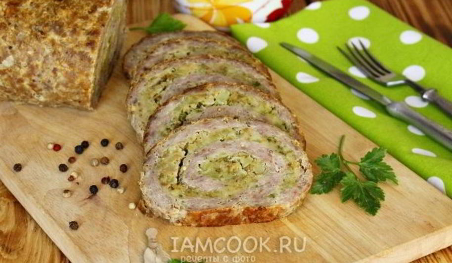 Рецепт мясного рулета с начинкой из брокколи