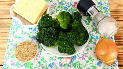 мясной рулет с начинкой из брокколи