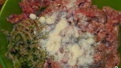 мясной рулет с вареными яйцами