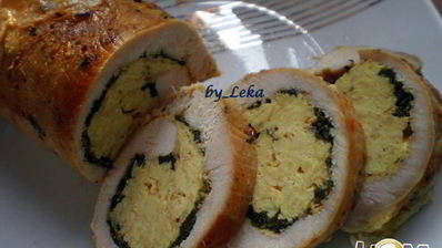 рулет из индейки с яйцом и шпинатом