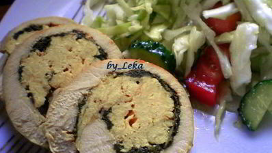 рулет из индейки с яйцом и шпинатом