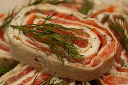 Рулет из лаваша с семгой