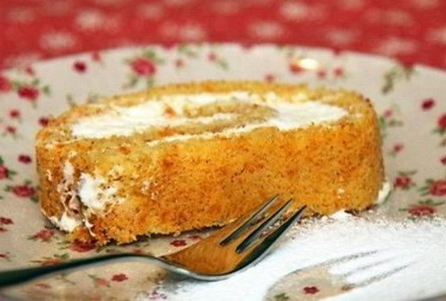 Рулет из тыквы со сливочной начинкой