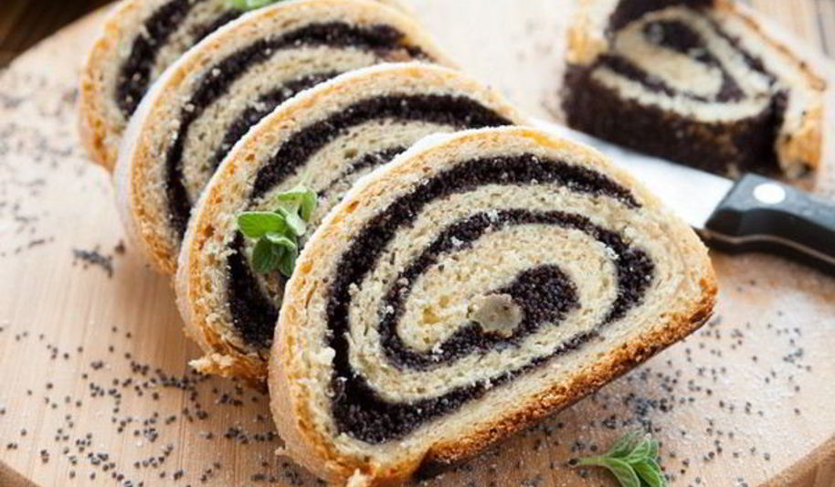 Рецепт рулета на дрожжах с маковой начинкой