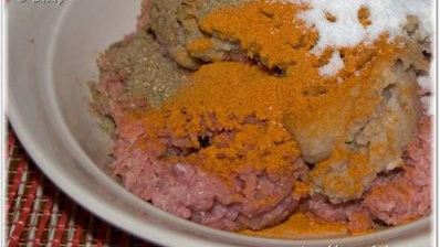 рулет с индейки с запеченным перцем