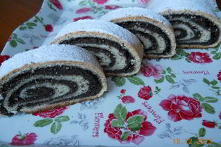 Рулет с маковой начинкой