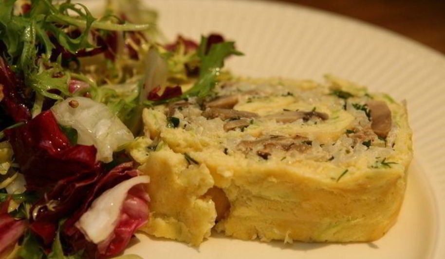 Рецепт рулета с цукини, фаршированный рисом и грибами