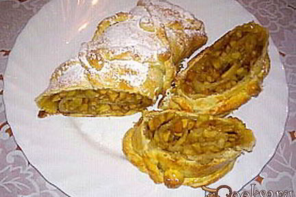 Рулет с яблочно-ванильной начинкой