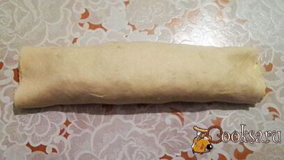 рулет с яблочно-ванильной начинкой