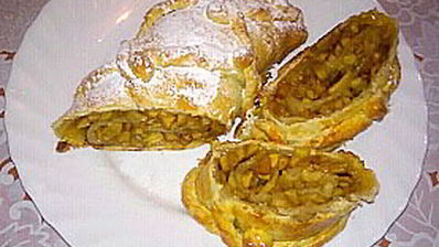 рулет с яблочно-ванильной начинкой