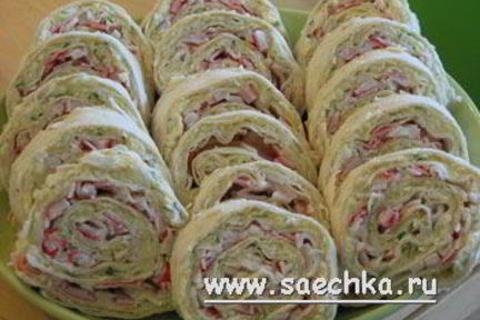 Рулетики с крабовыми палочками