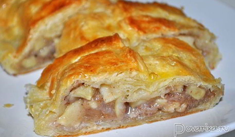 Рецепт рулетов из слоеного теста с яблоками и орехами