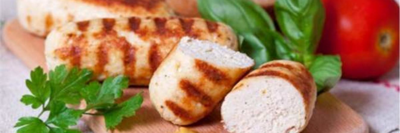 Сосиски из куриного филе по-домашнему