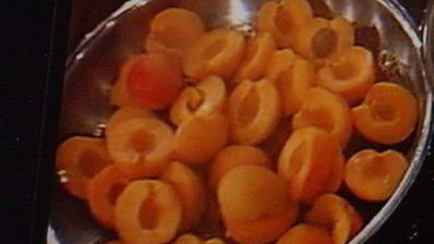 абрикосовые тарталетки с меренгой