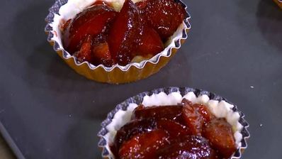 ароматные тарталетки со сливами