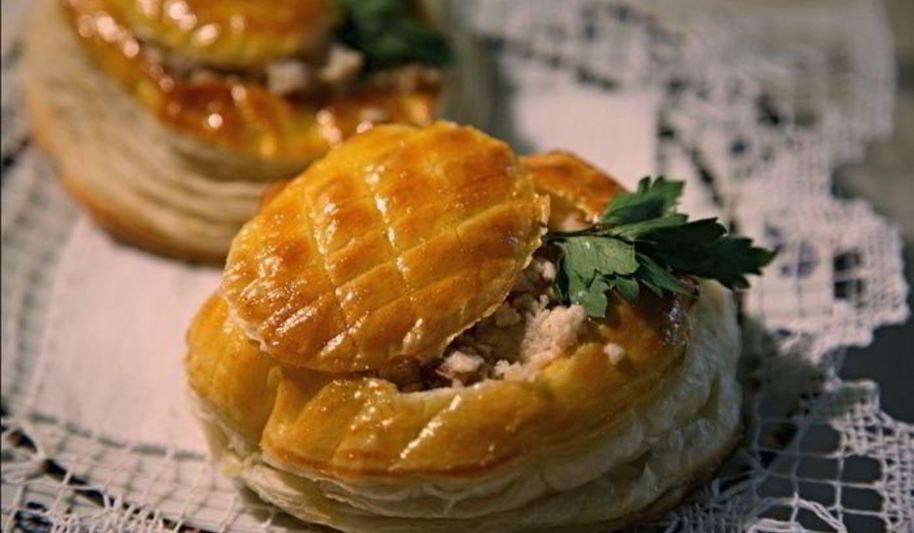 Рецепт слоеных тарталеток с курицей