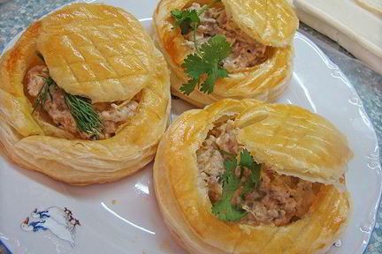 Слоеные тарталетки с начинкой