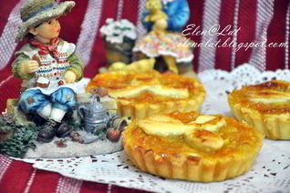 Тарталетки с абрикосовым джемом и бананом