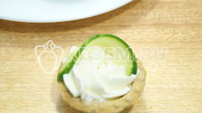 тарталетки с красной икрой праздничные