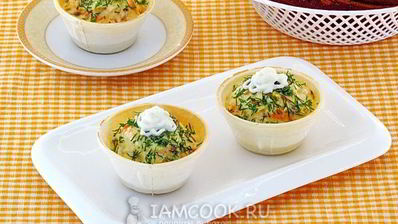 тарталетки с палтусом и овощами