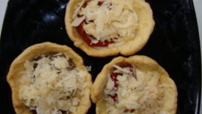 тарталетки с сыром джюгас