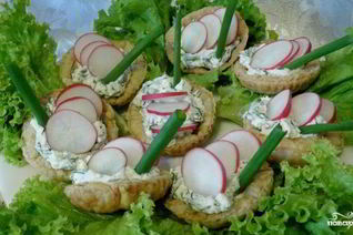 Тарталетки с творогом и зеленью