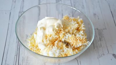 тарталетки с яйцом