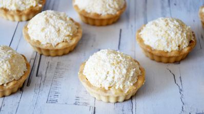 тарталетки с яйцом