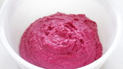 тарталетки со свекольным муссом и сельдью