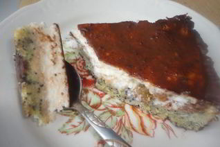 Маковый тарт с творожным суфле и ганашем