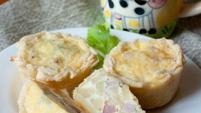 мини-тарты с картофелем и ветчиной