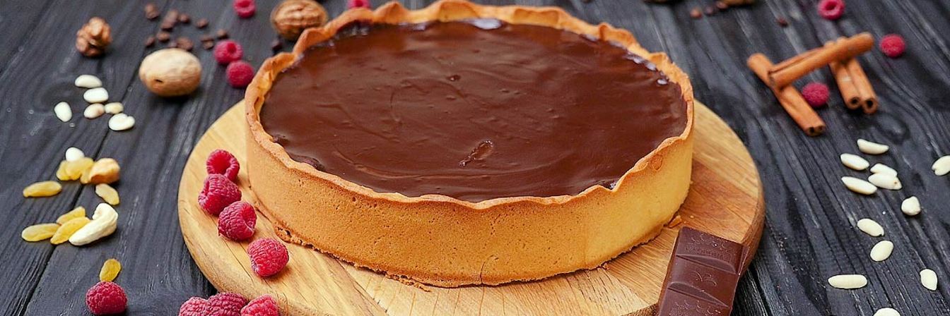 Шоколадно-малиновый тарт