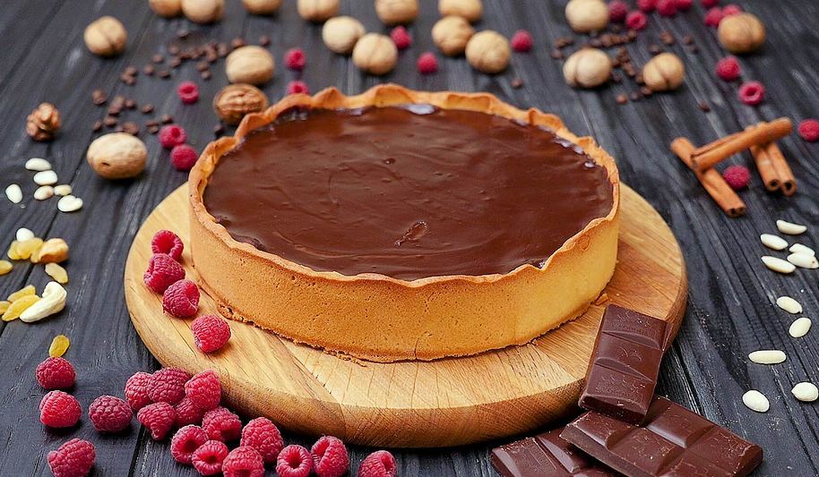 Рецепт шоколадна-малинового тарт