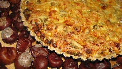 тарт 3 сыра с пореем, балыком и оливками