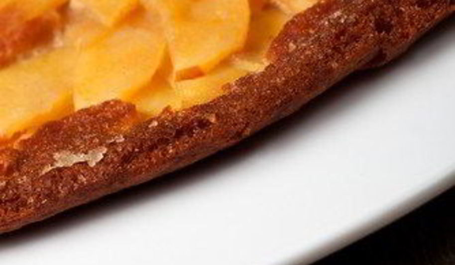 Рецепт тарта с карамелизованными яблоками