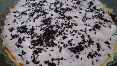 тарт с клубникой с розмарином и ежевикой с базиликом двойное удовольствие