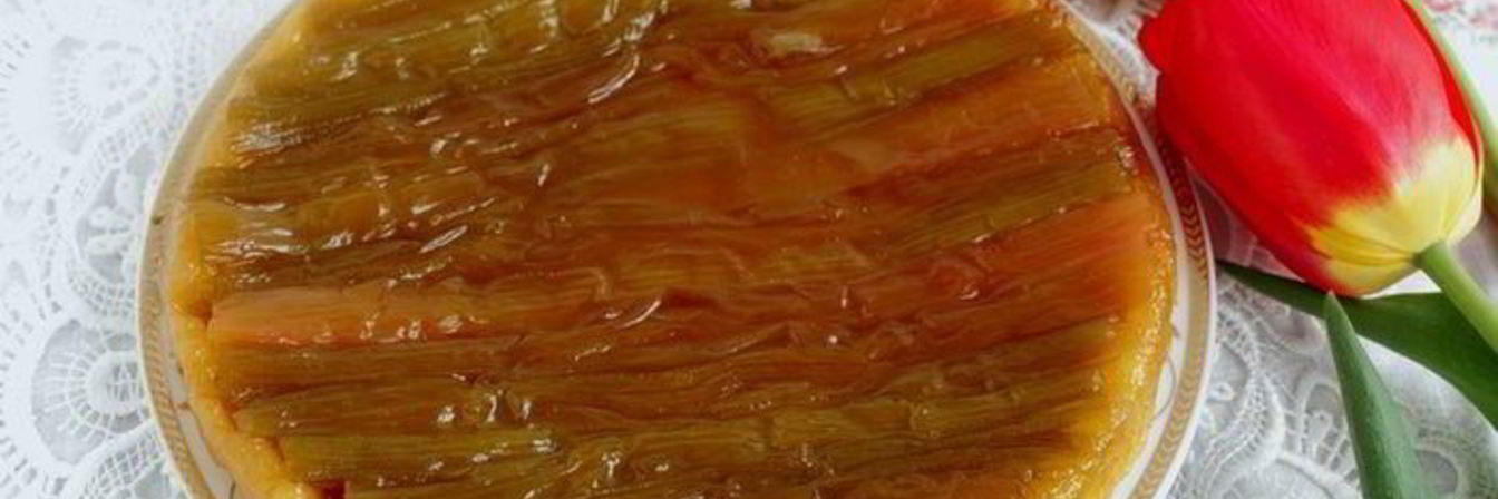 Тарт с ревенем и кардамоном