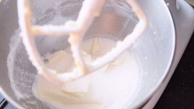 тарт с ревенем и миндалем