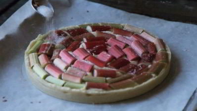 тарт с ревенем и миндалем