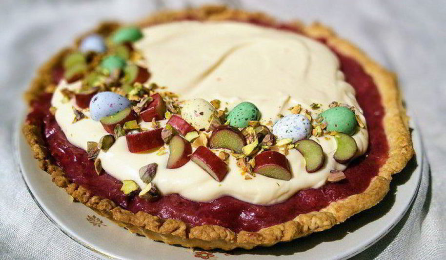 Рецепт тарта с ревенем и сливочным кремом