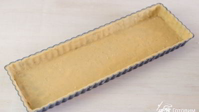 тарт с ревенем, заварным кремом и меренгой