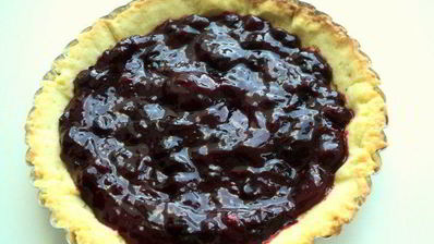 тарт со смородиной и творогом