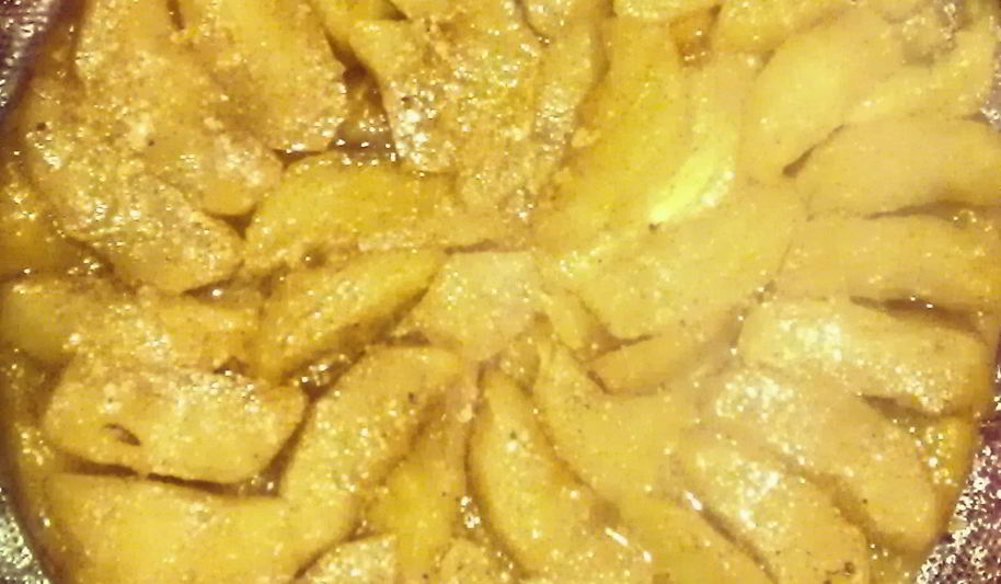 Рецепт яблочного тарта татен с цедрой лимона и корицей