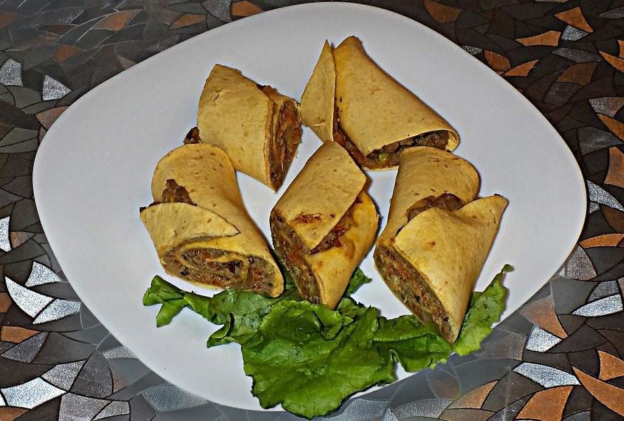 Тортилья домашняя с начинкой