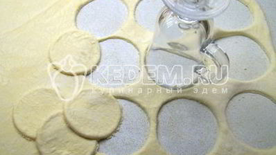 волованы с сырной начинкой и грибами