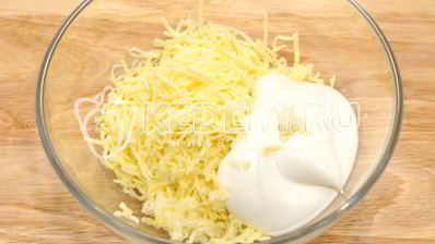 волованы с сырной начинкой и грибами