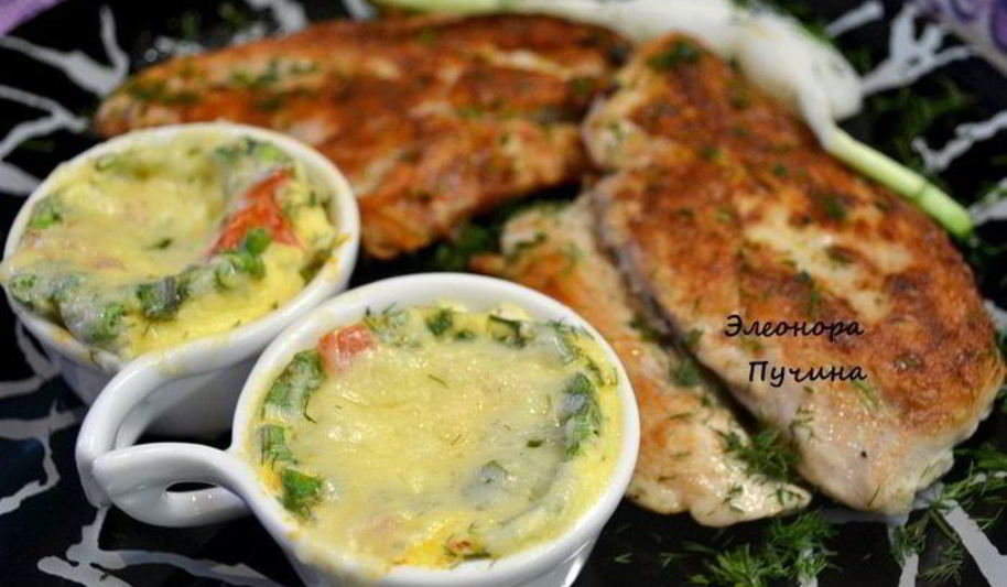 Рецепт куриной грудки и яичница в кокотнице