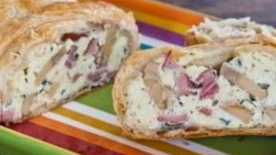 яичница-болтунья в слоеном тесте