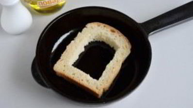 яичница по-французски