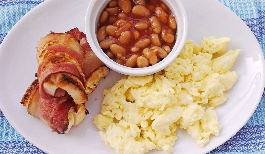 Рецепт яичницы с фасолью